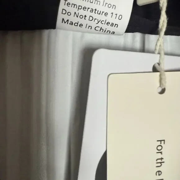 Commence Two Tone Pleated Long Skirt~Black/White~NEW w/Tags~Large - Picture 9 of 14